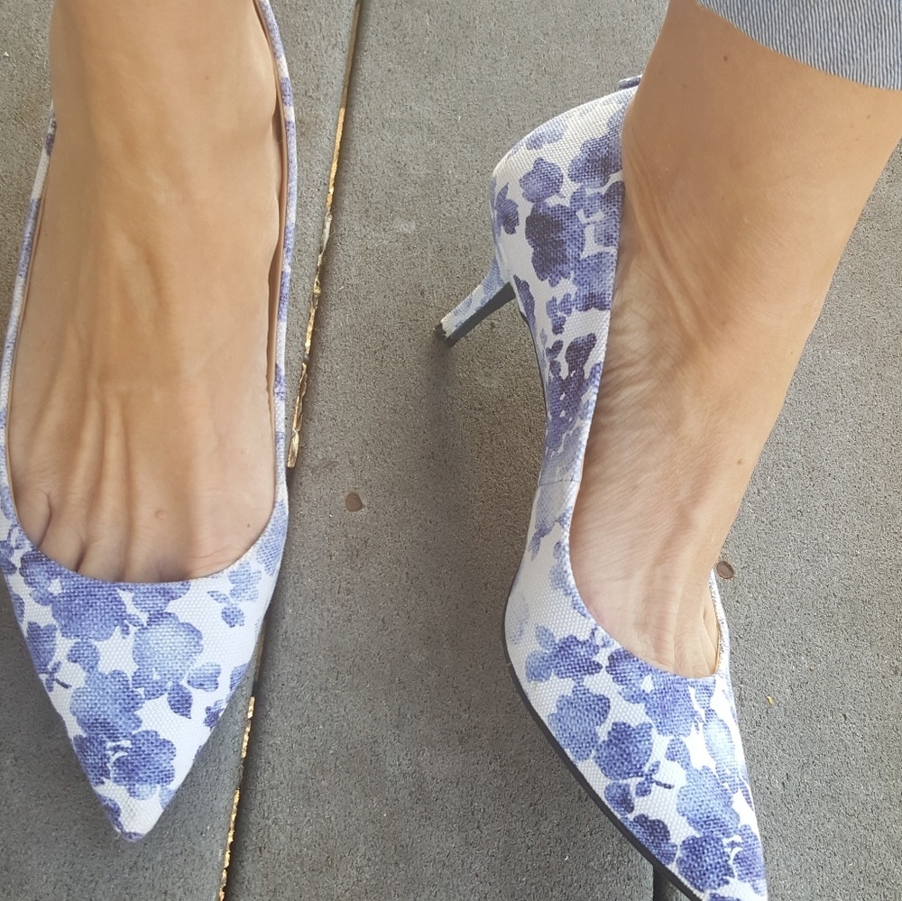 Michael Kors high heels.  Sz 8.5 - Picture 2 of 4